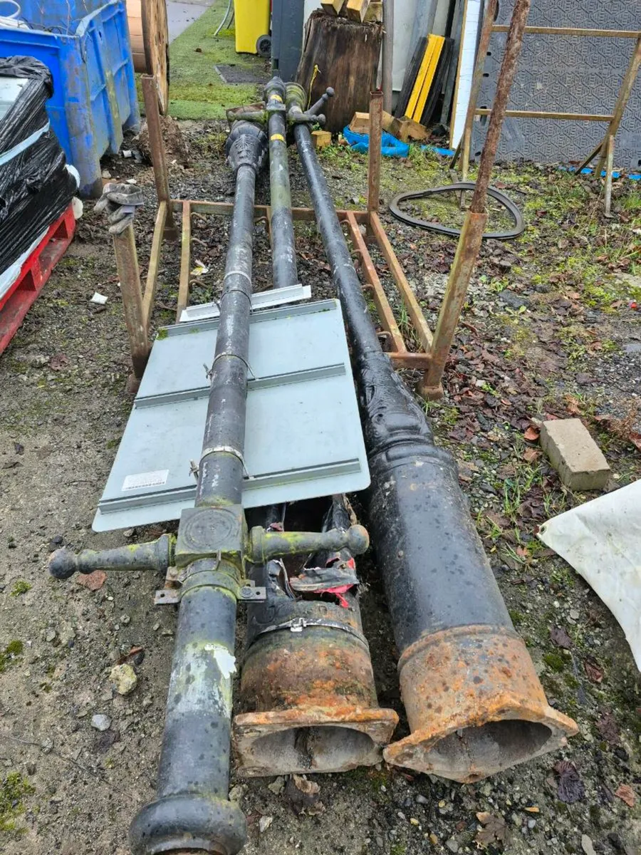 Old light poles - Image 1