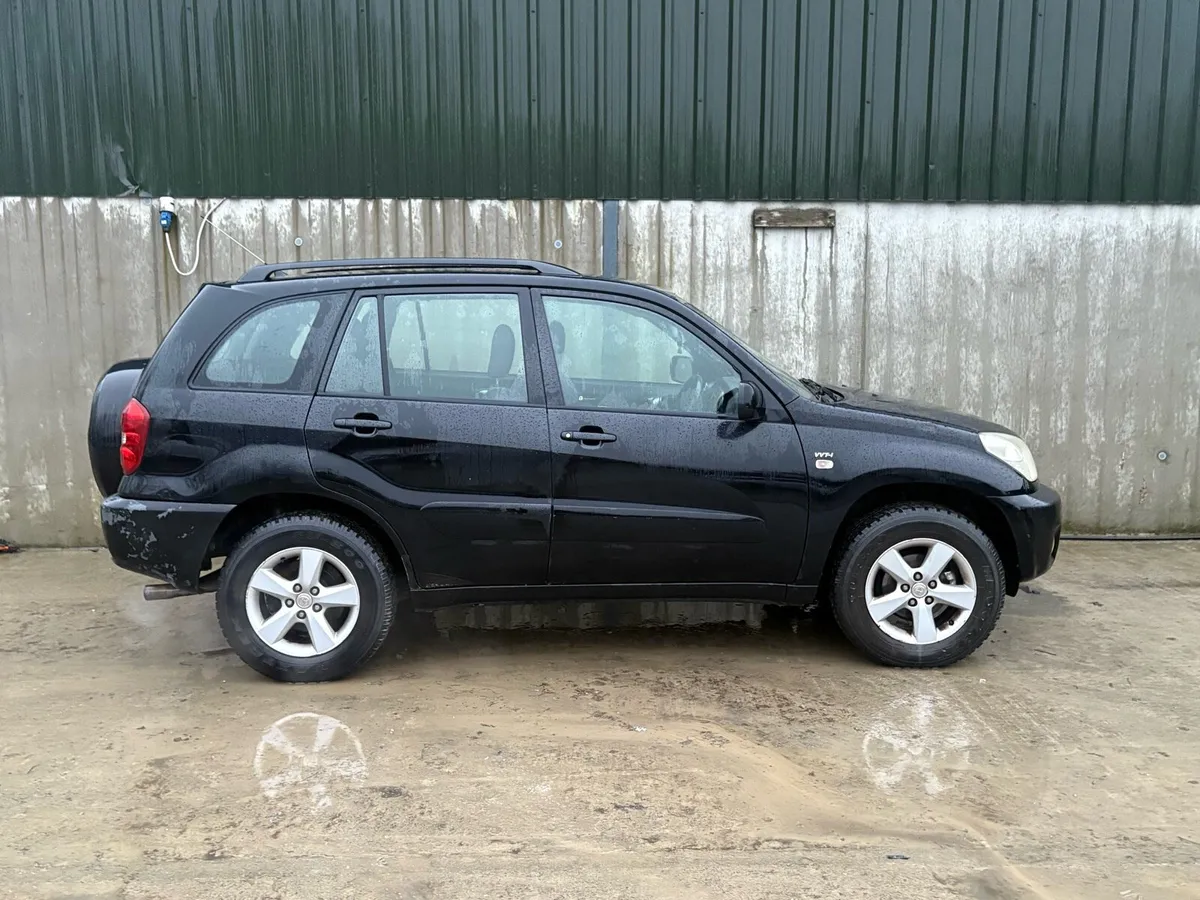 2004 Toyota Rav 4 parts - Image 2