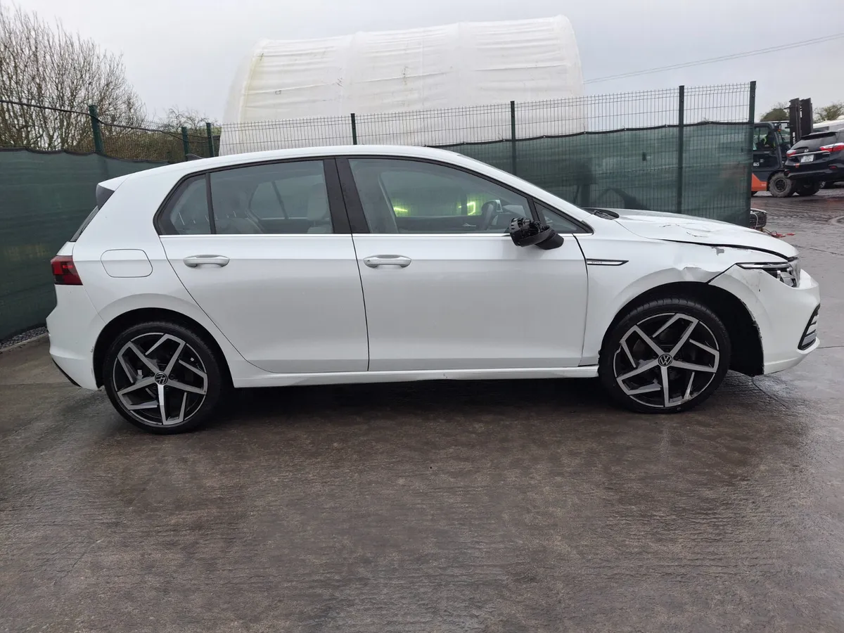 ?202 Volkswagen Golf  Style - Image 4