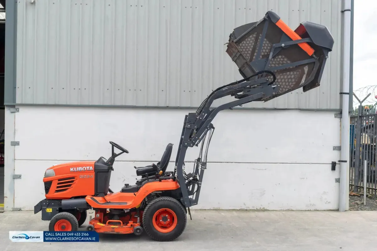 Kubota G23HD Lawnmower - Image 1