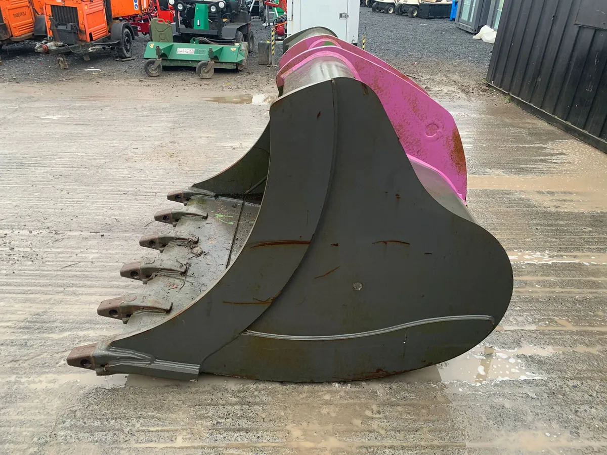 5FT Digger Bucket –100mm Pins | 530mm Centres - Image 4