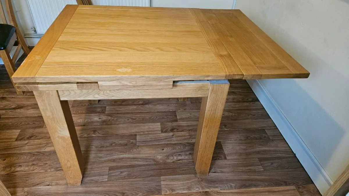 Table and 6 Chairs - Image 2