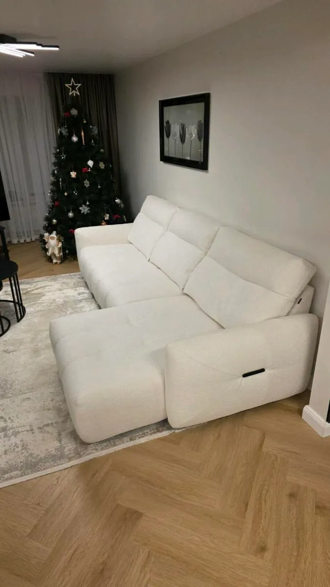 Corner Sofa (extendable) - Image 1