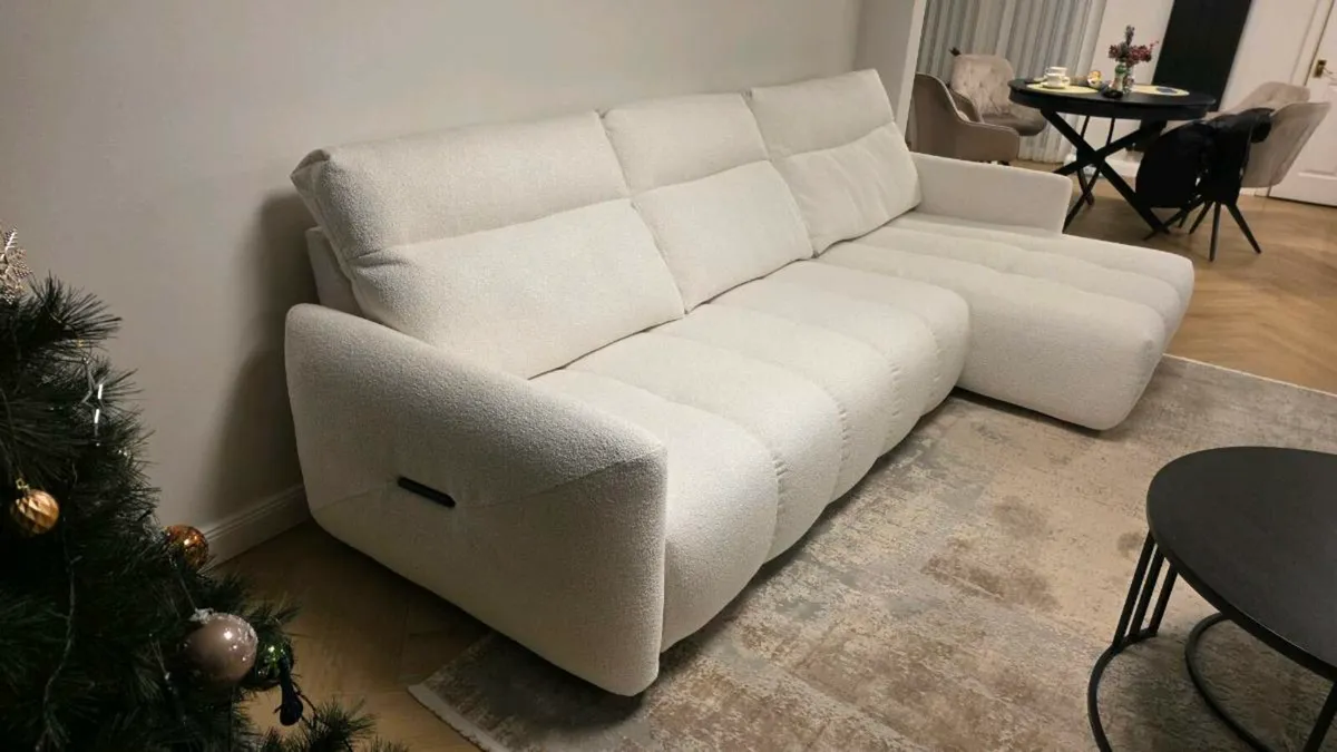 Corner Sofa (extendable) - Image 2