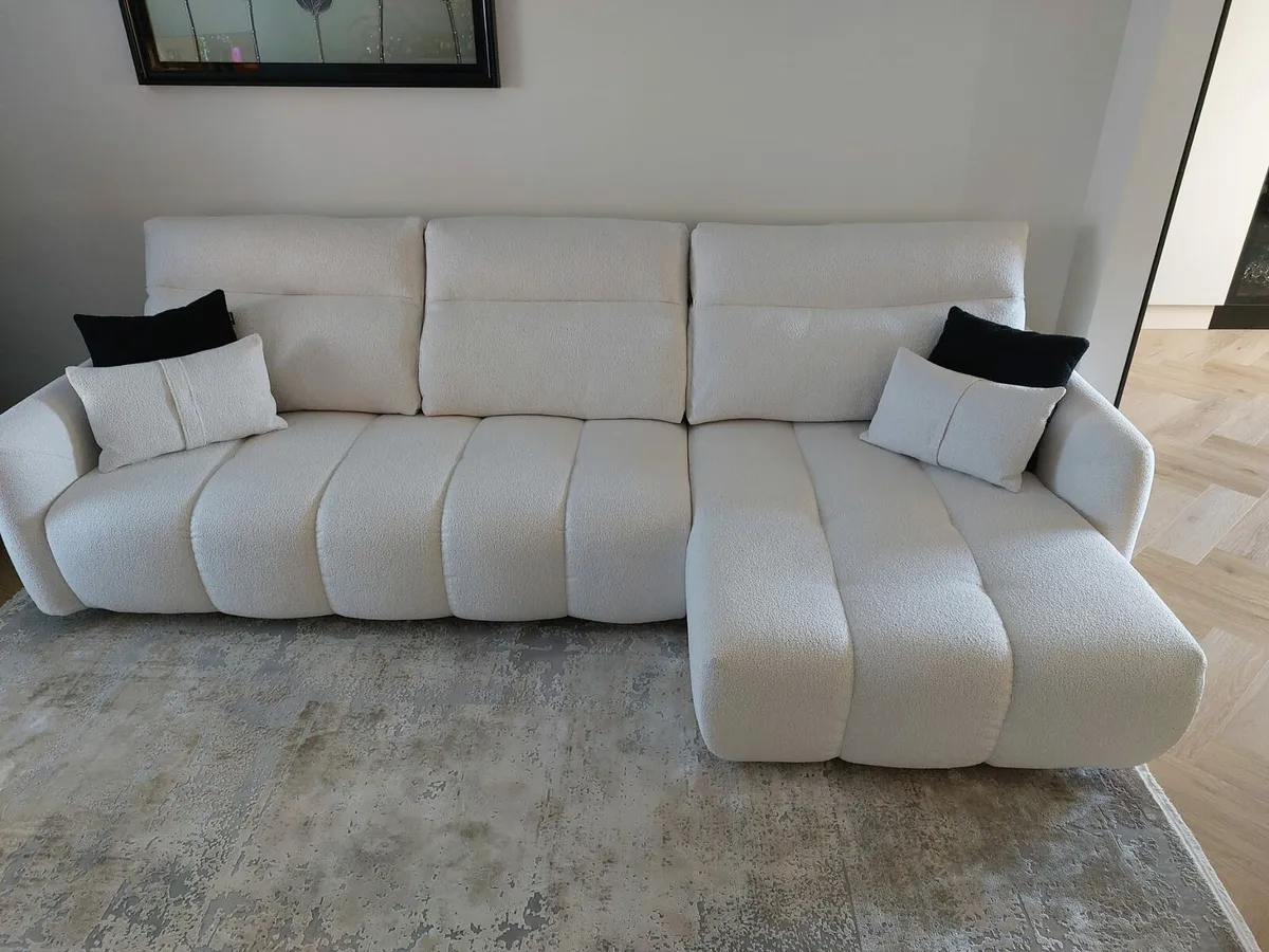 Corner Sofa (extendable) - Image 3