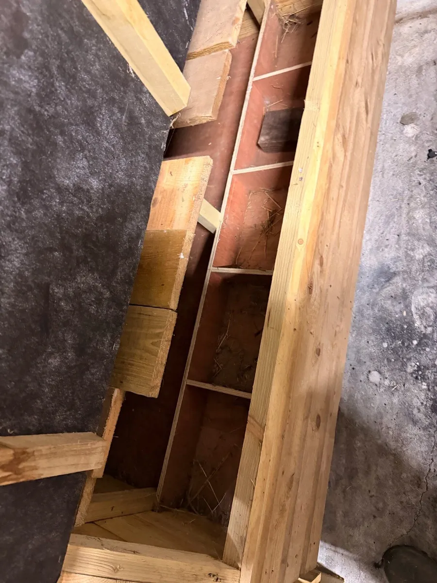 CHICKEN HOUSE / COOP / RE ADVERTISED !!! - Image 4