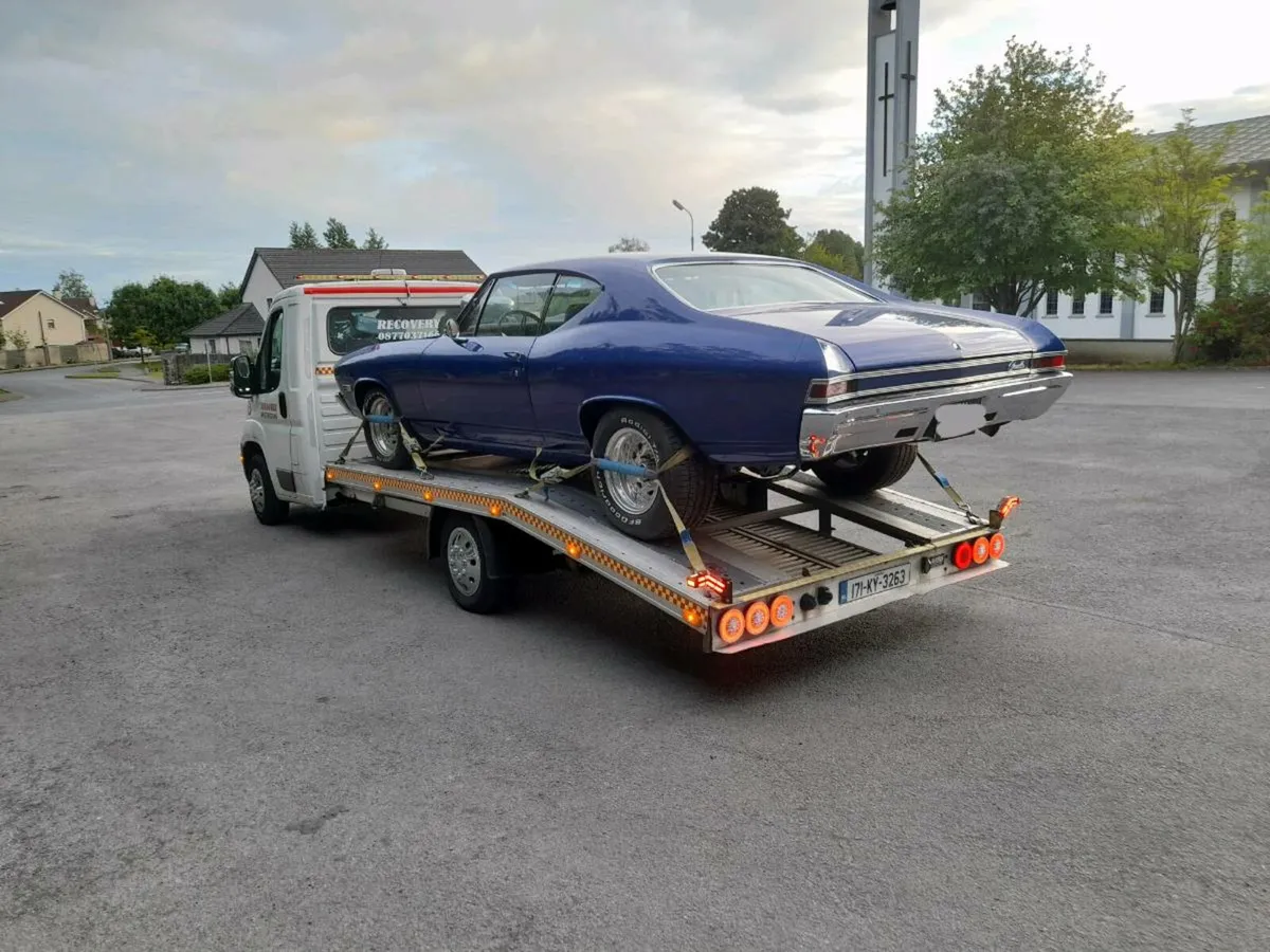 Vintage car transport - Image 2