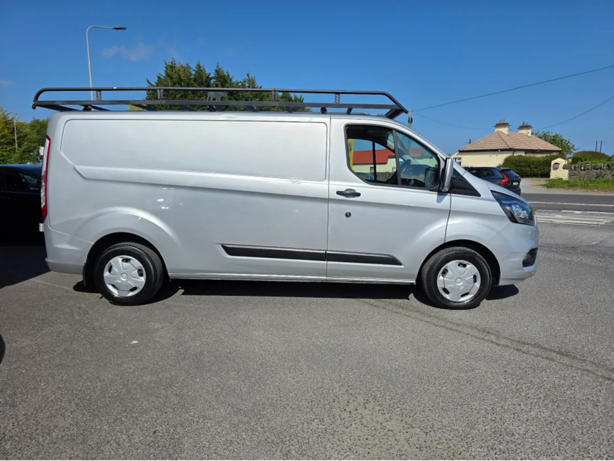 Ford Transit Custom 300L TREND 2.0 TD 170 M6 LWB 3 - Image 2