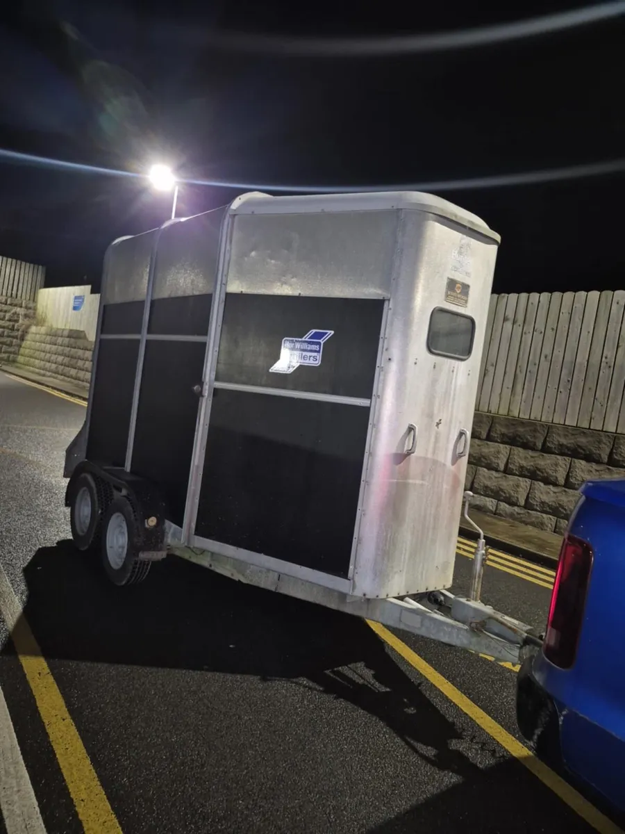 IFOR WILLIAMS HORSE HOX - Image 2