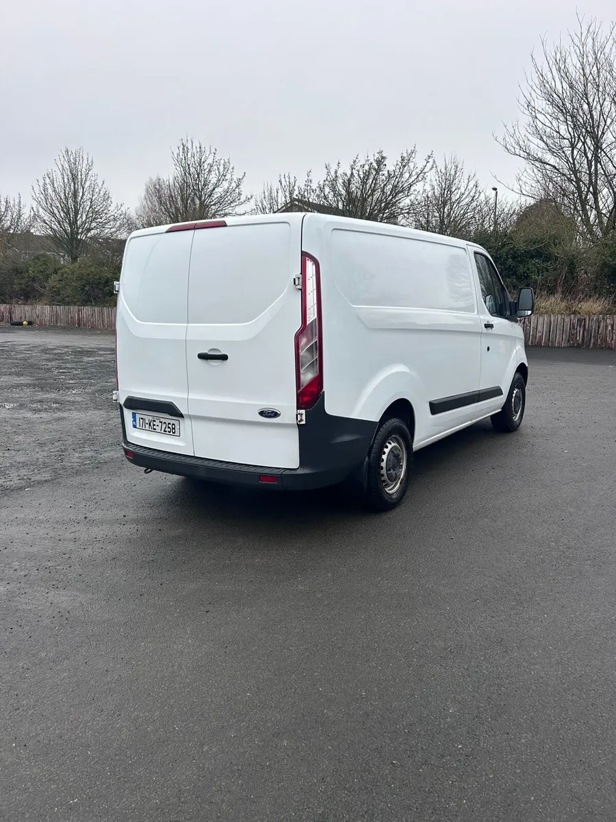 Ford Transit custom - Image 4