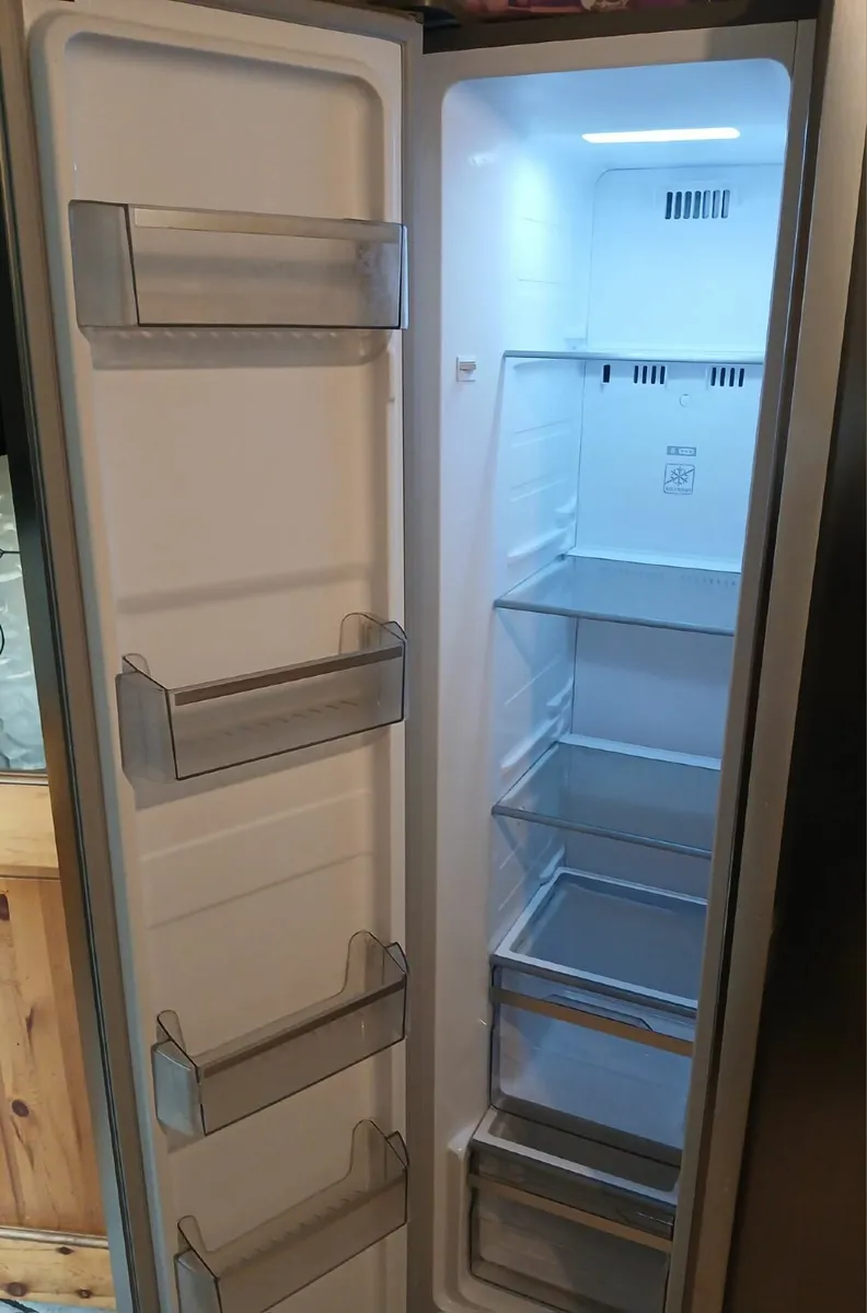 American fridge freezer - Image 2