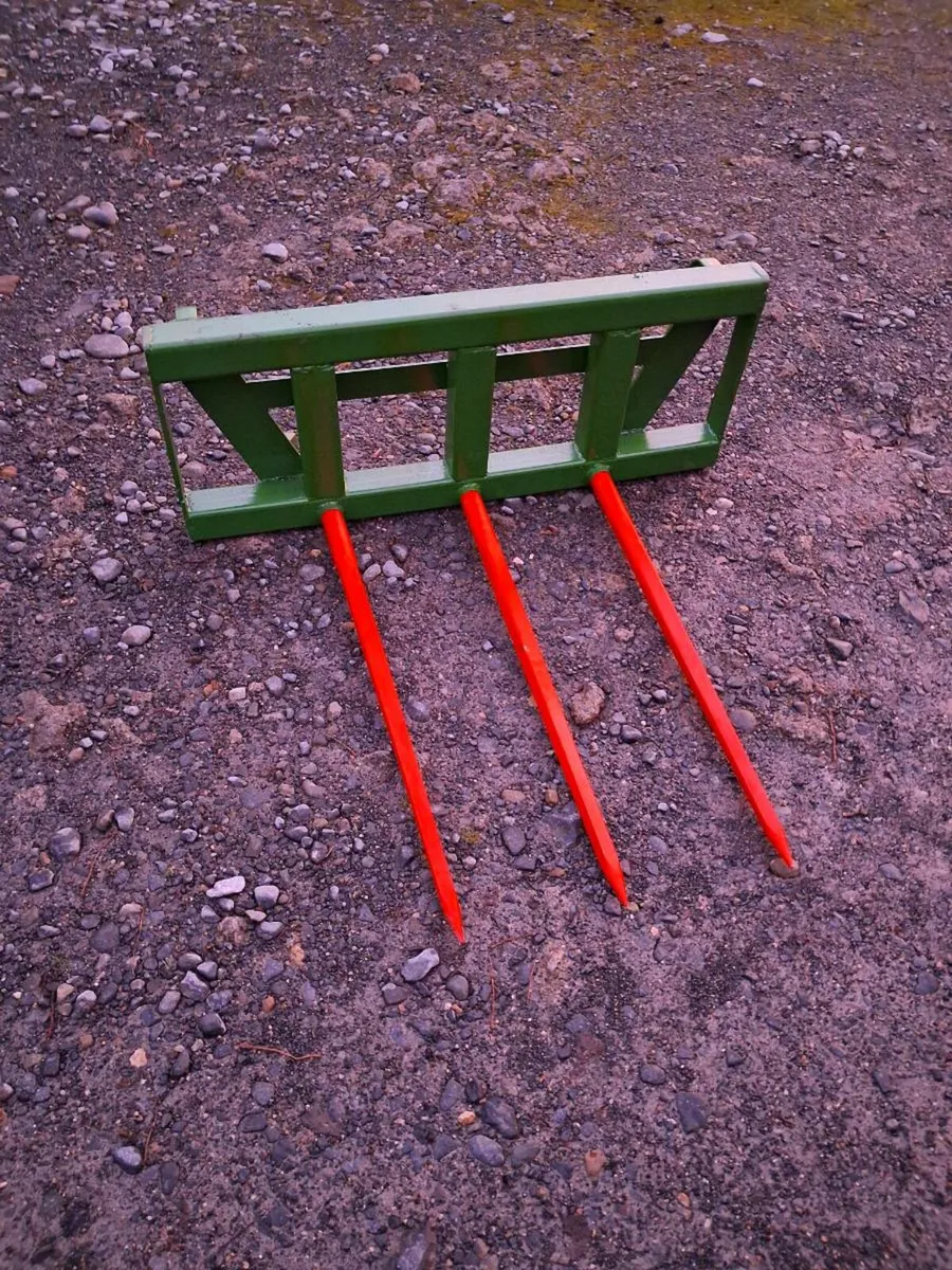 A Devine Engineering Heavy duty Bale spikes - Image 3