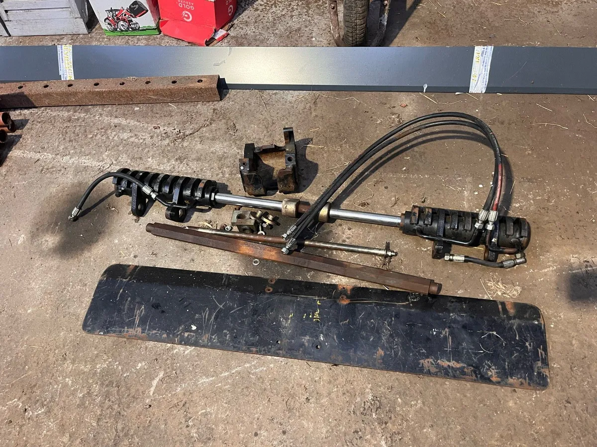 Jcb Hydraulic pallet fork shifter - Image 1