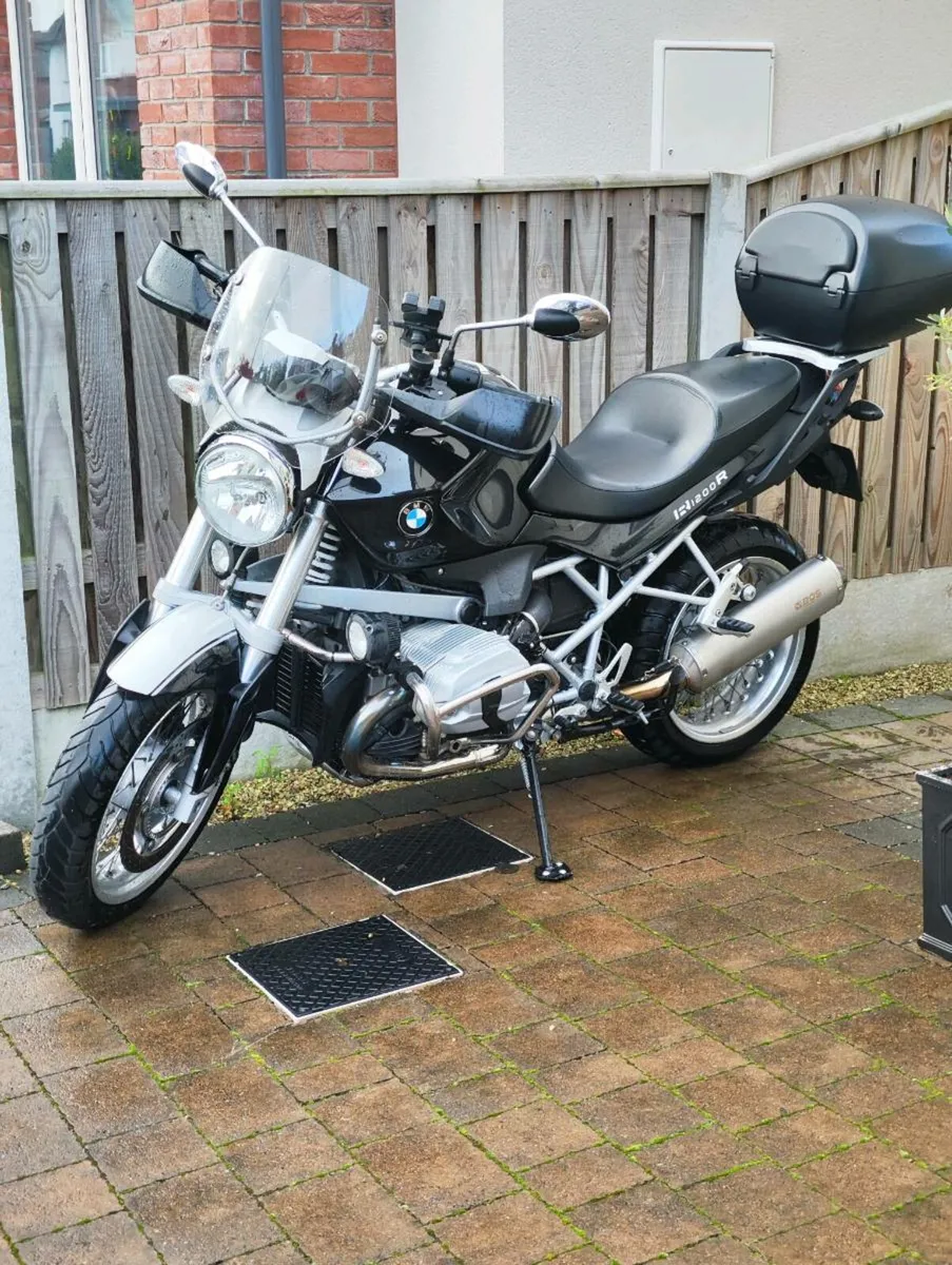 BMW R1200R Classic only 9k miles - Image 2