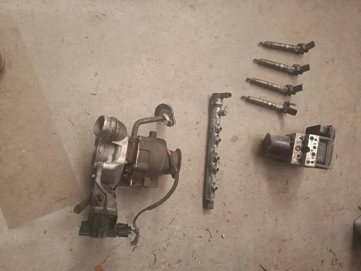 car parts - Image 1