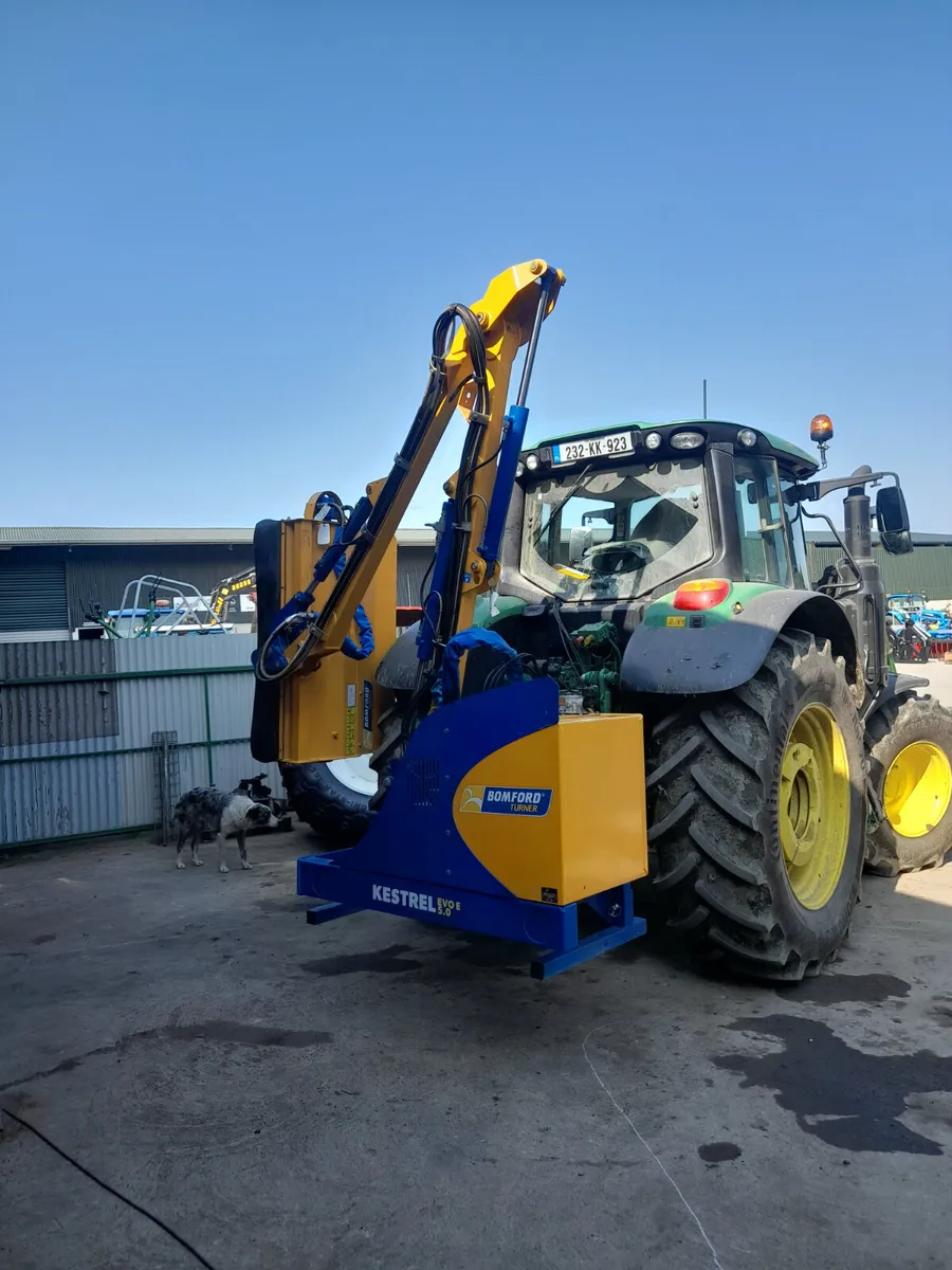 Bomford Kestrel E Hedgecutters - Image 1