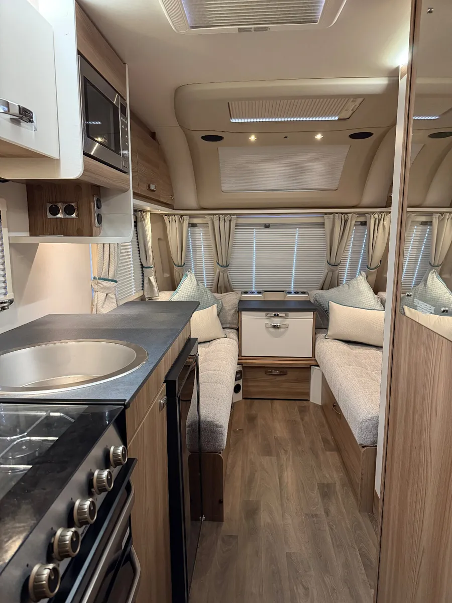 💎 2022 Swift Washington Sussex 6 berth 💎 - Image 3
