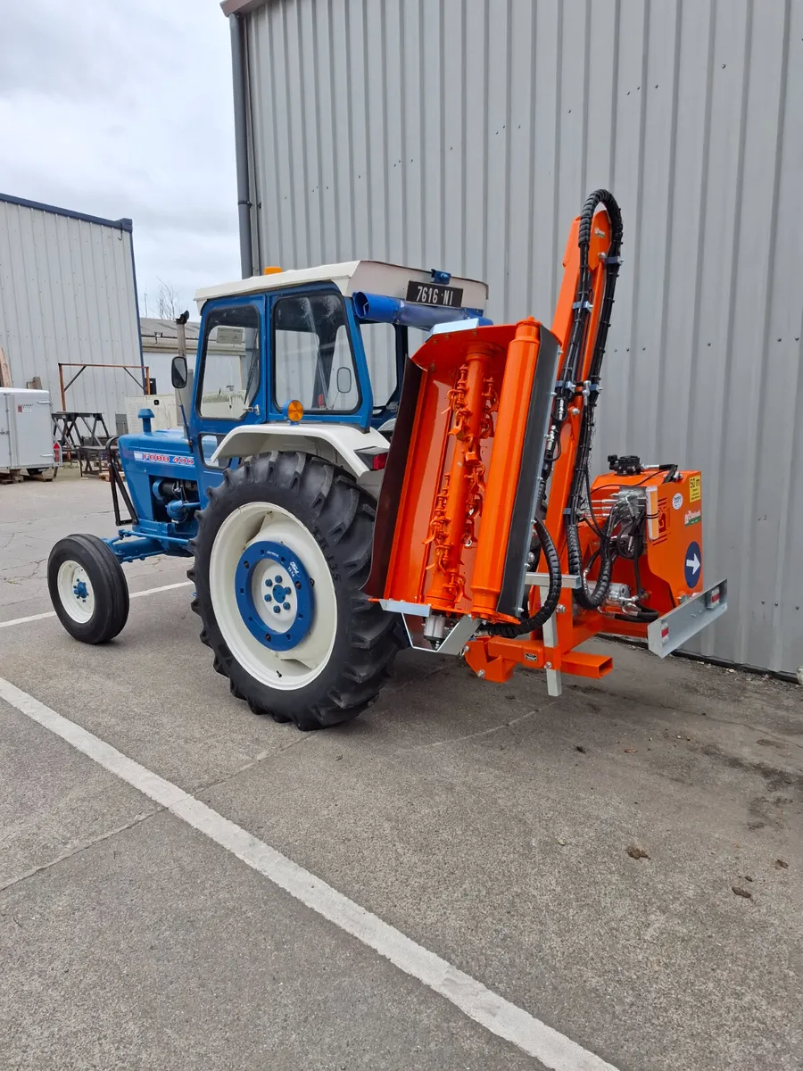 Rinieri BRV 450 Flail Hedge Trimmer - Image 4