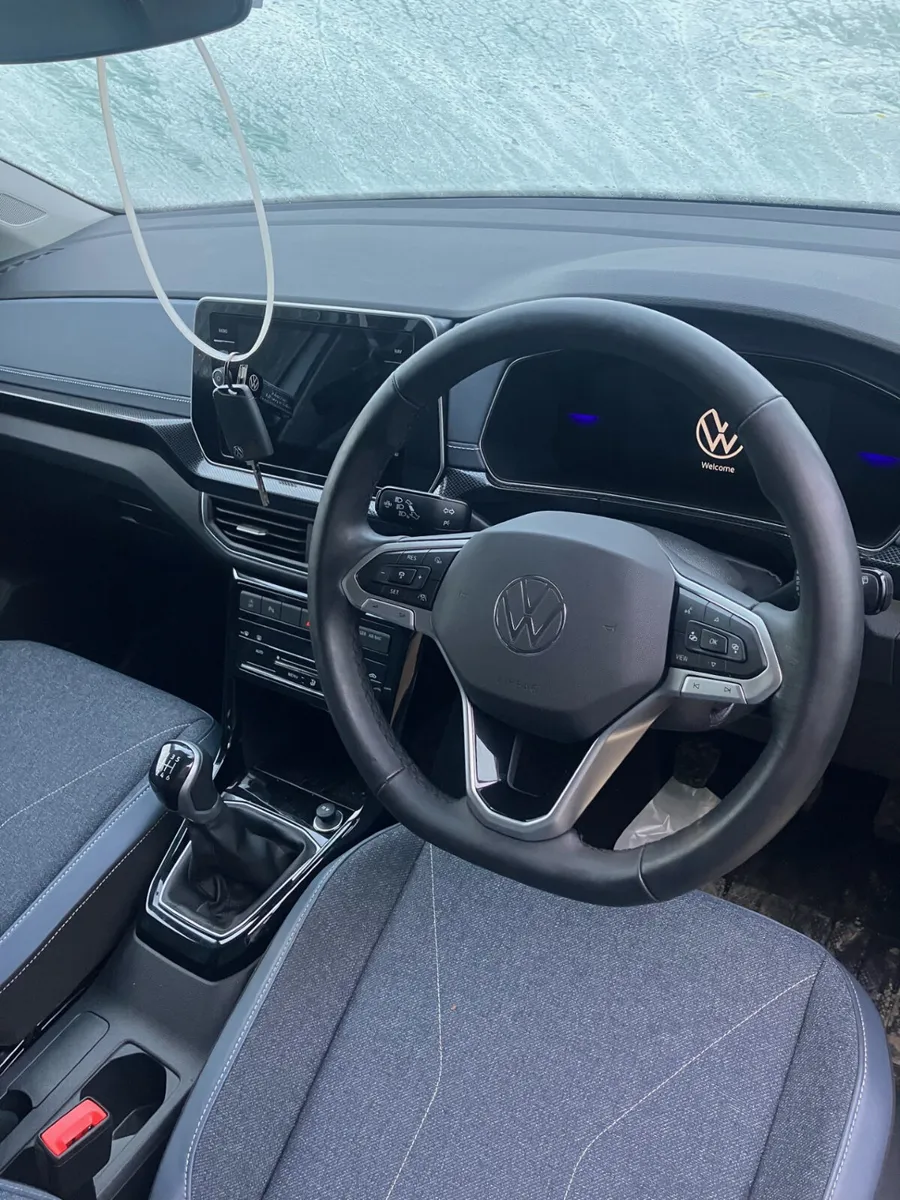 2025 vw t cross parts breaking - Image 4