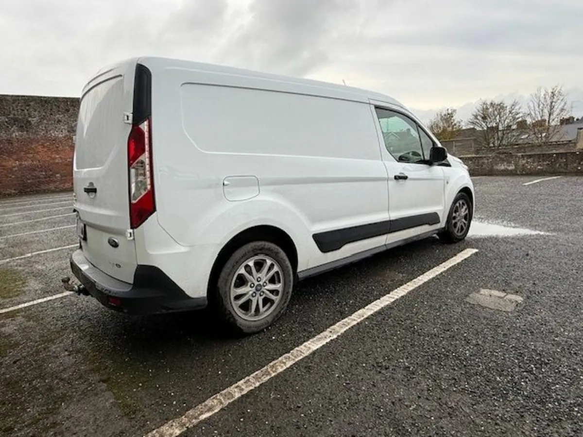Ford Transit 2023 - Image 4