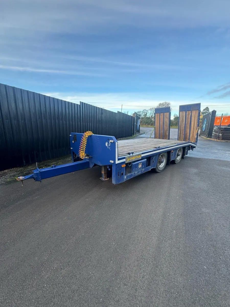 Chieftain 11,700kg gross commercial midi Lowloader - Image 1