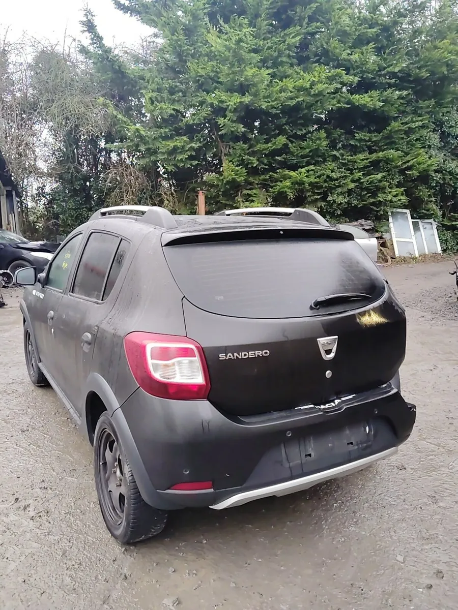 Breaking Dacia sandero stepway 2016 1.5dci - Image 4