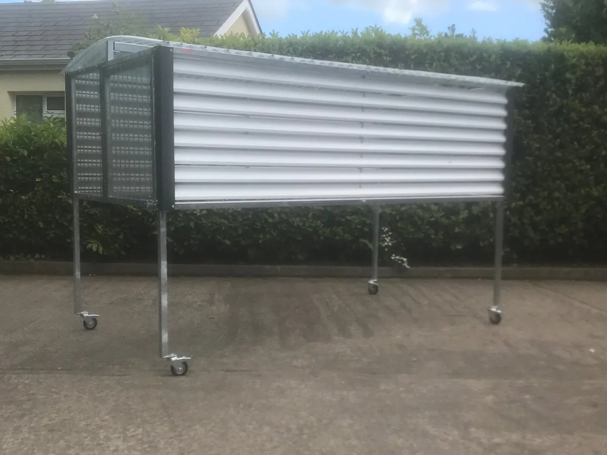 Cheapest Covered in clothes line around - Image 2