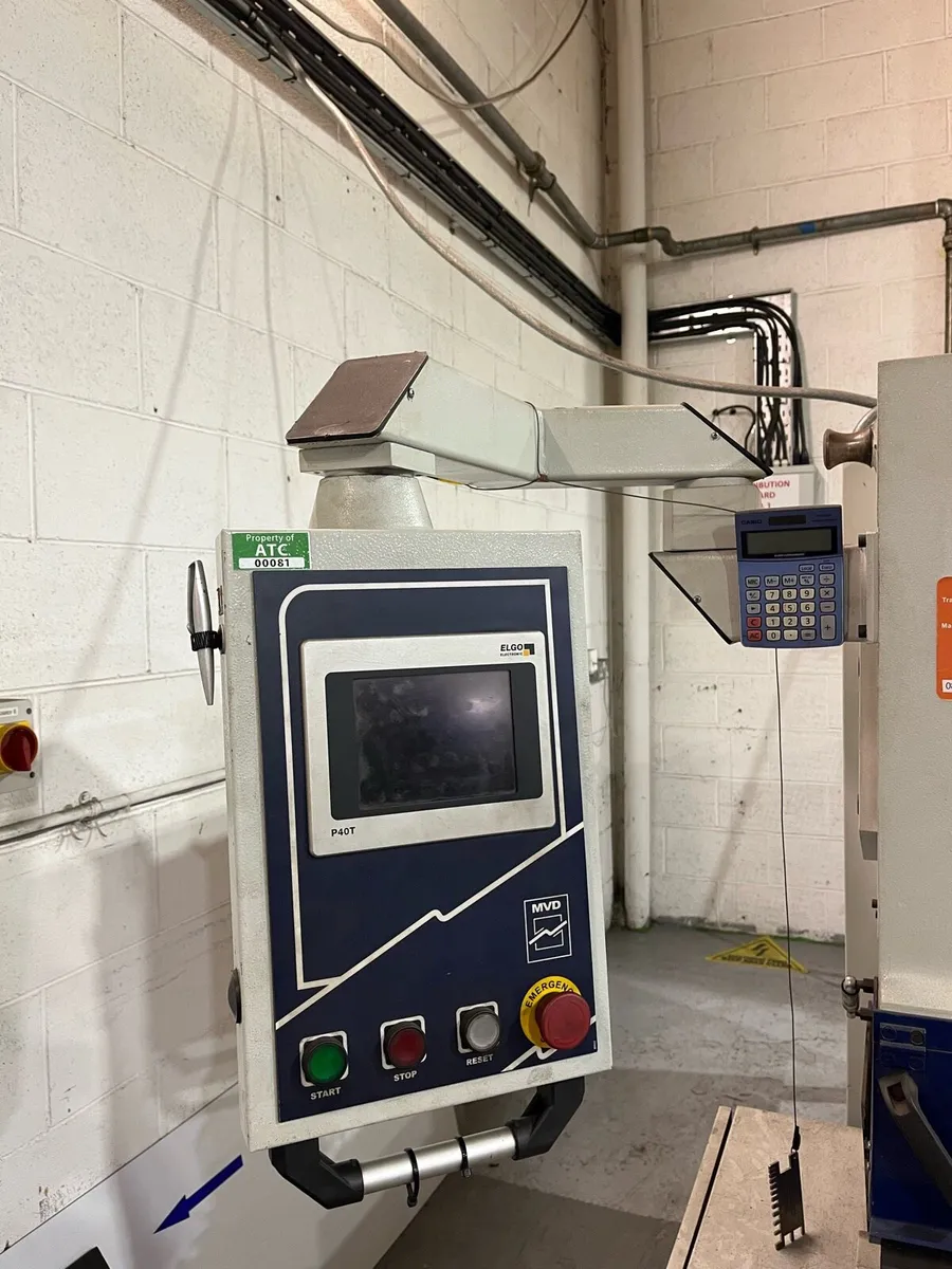 Guillotine for sale - Image 4