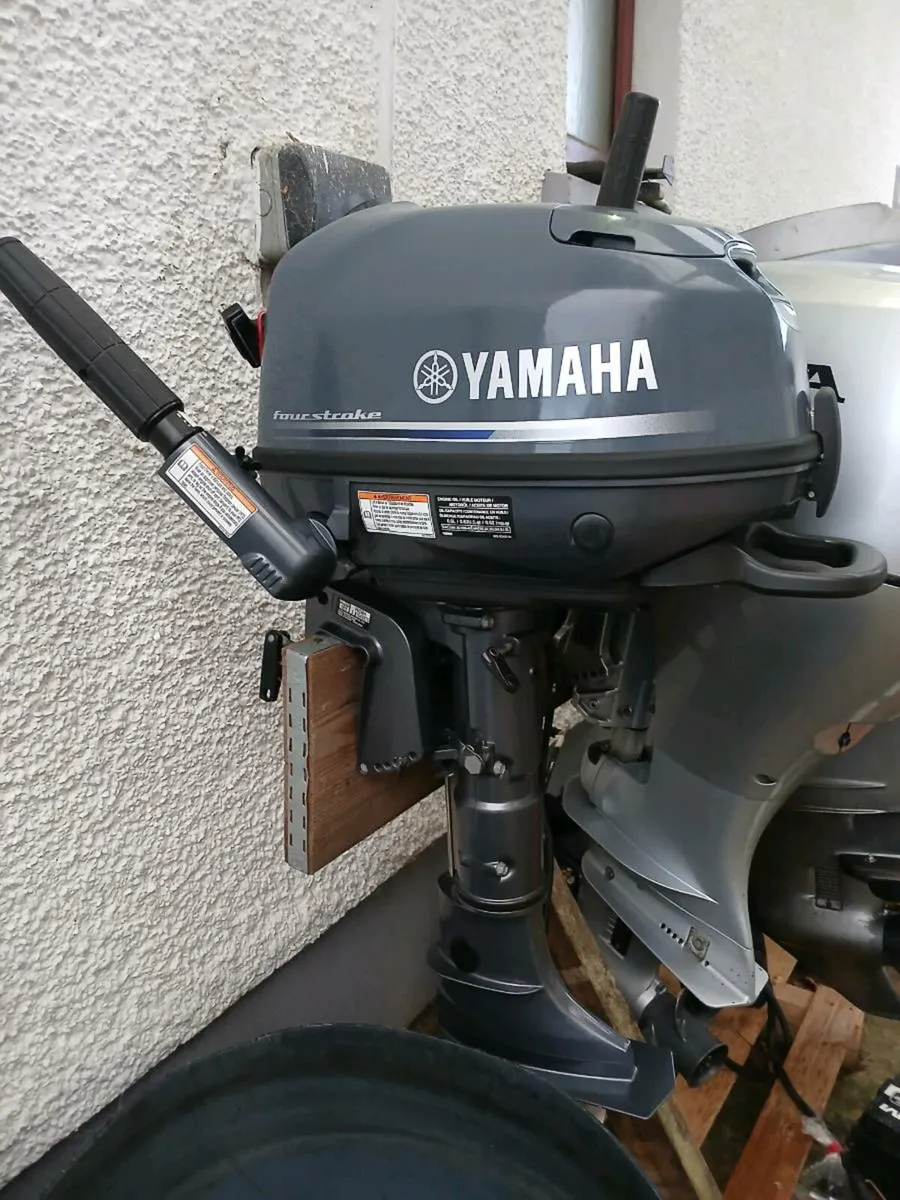 Yamaha 6hp short shaft LIKE NEW.