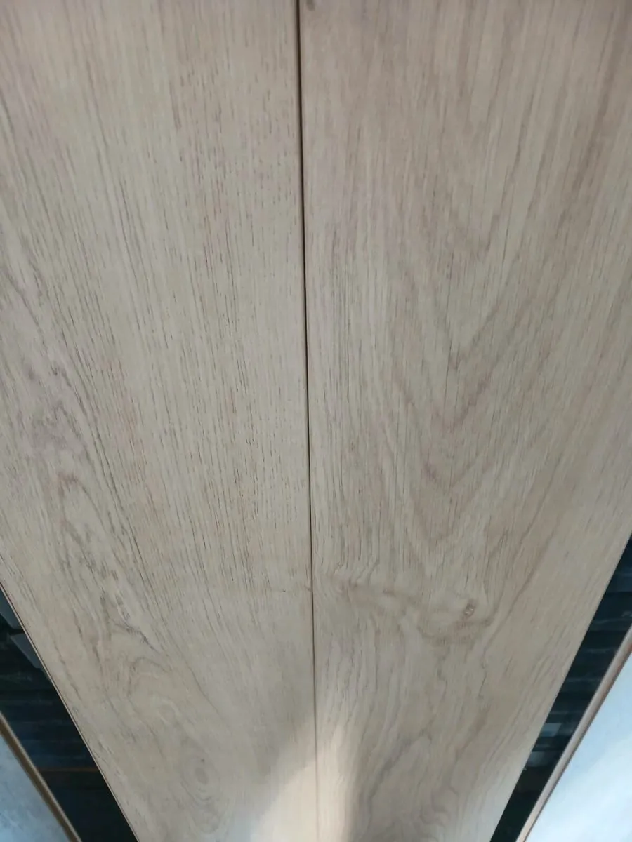 Laminate flooring - Image 3