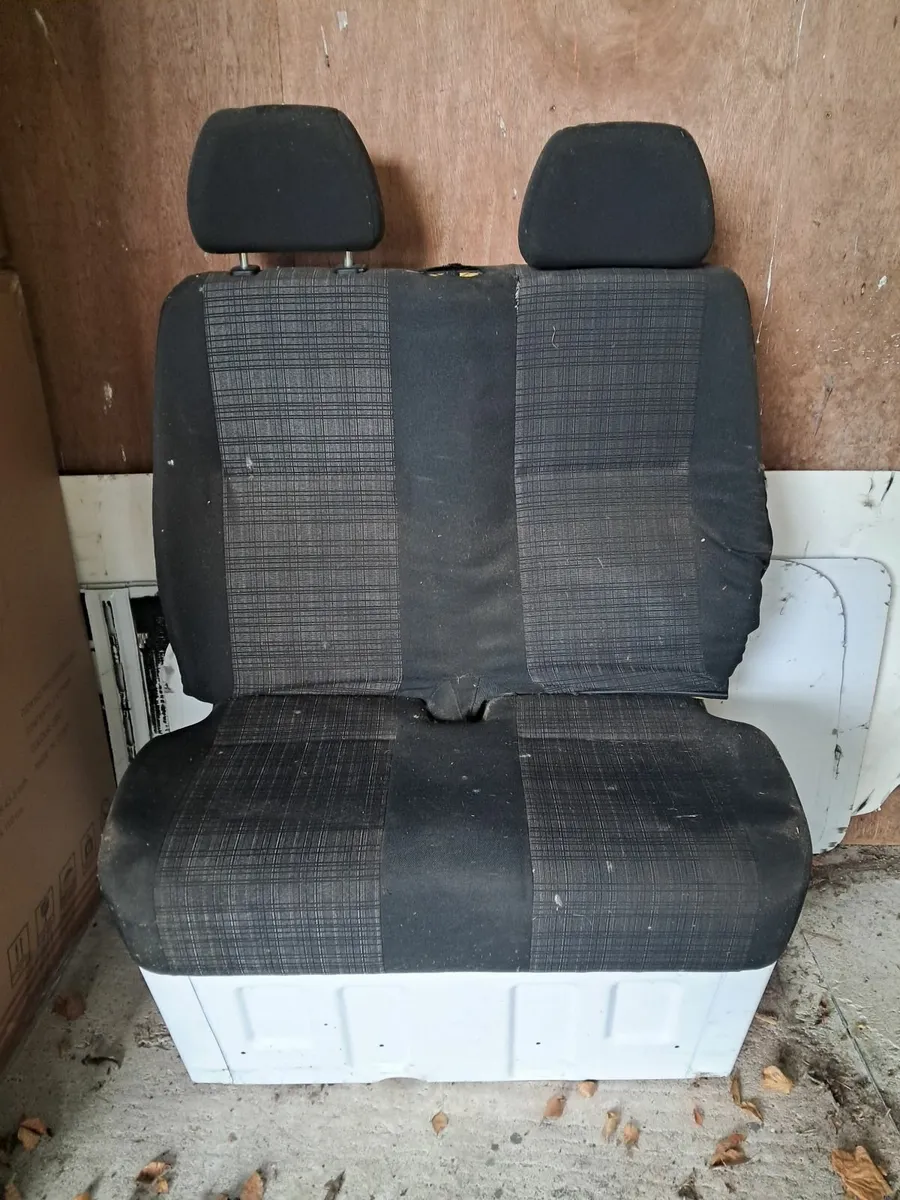 Mercedes front seat - Image 2