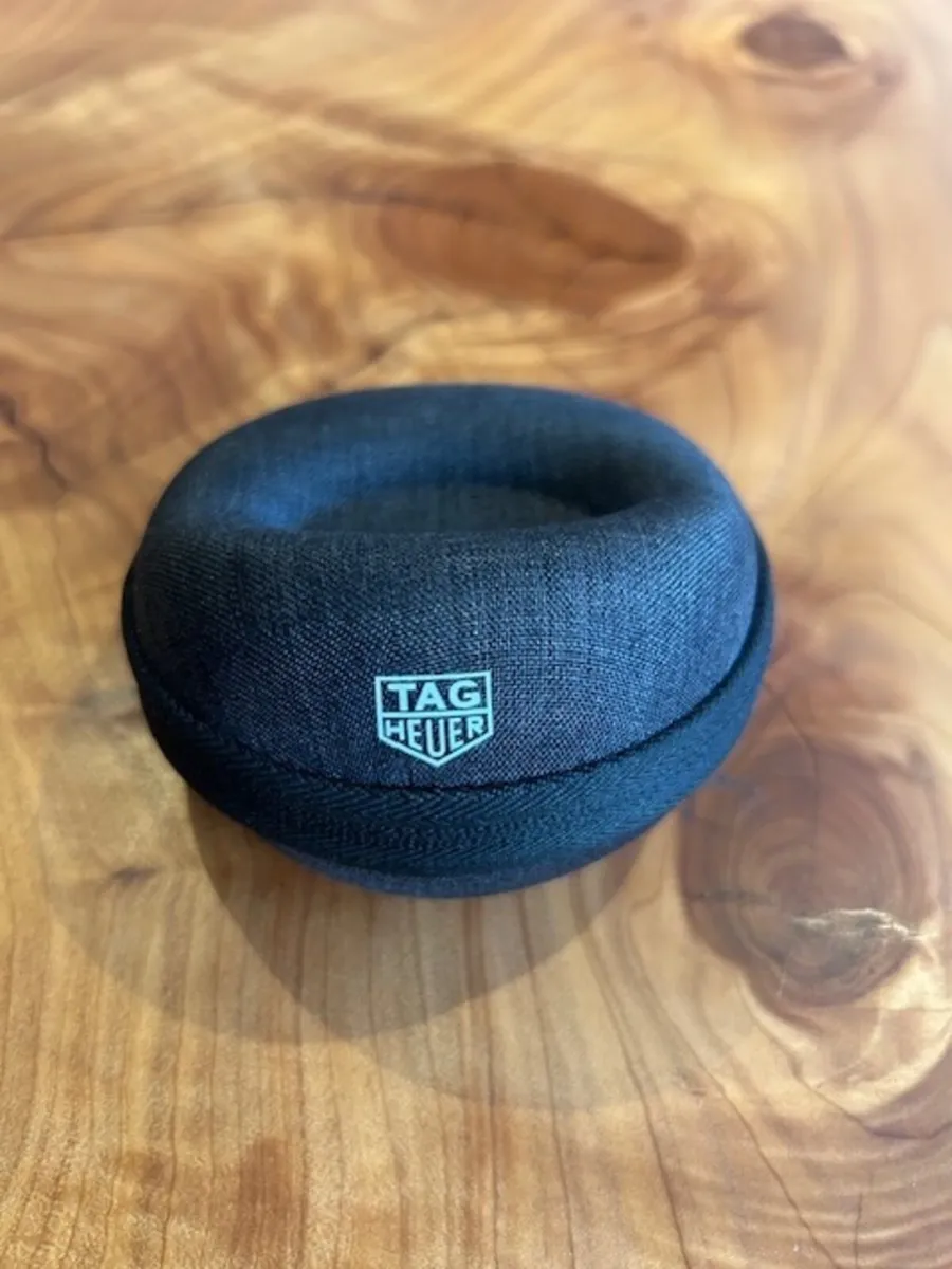 TAG 3000 Watch - Image 2