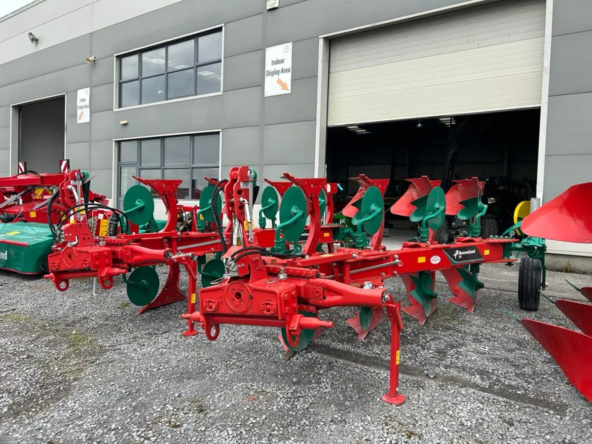 Kverneland Ploughs _ Market Leader - Image 2