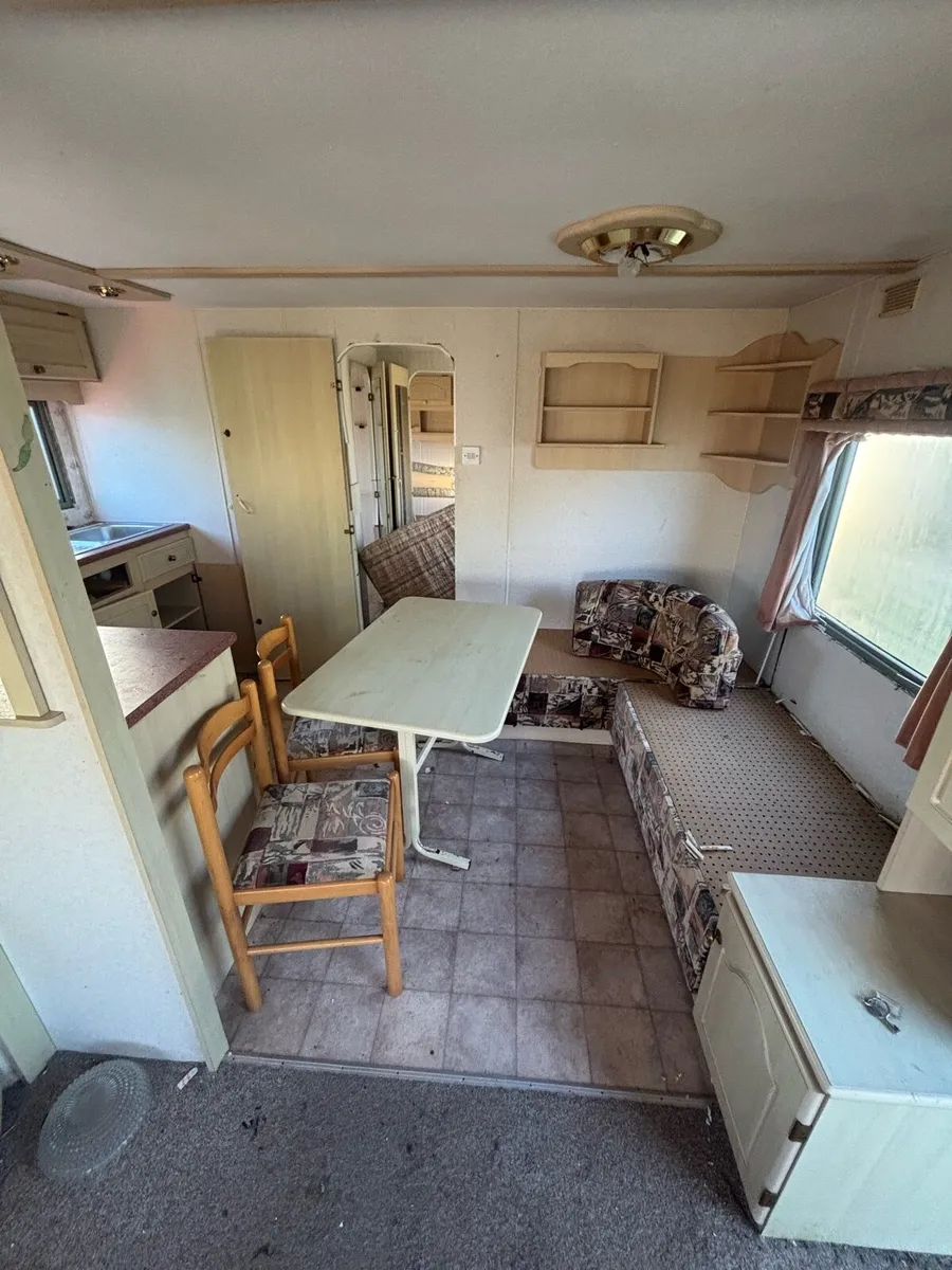 Older mobile homes to take away - Image 3