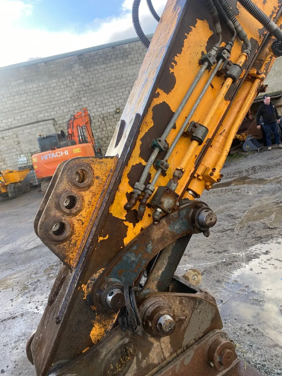 2011 Hyundai 140-9 - Image 4