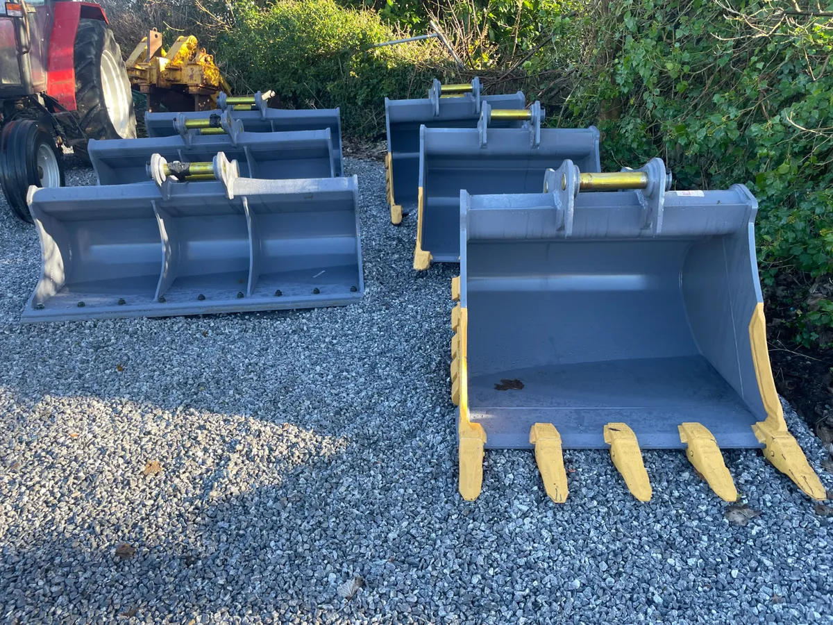 Excavator buckets - Image 1