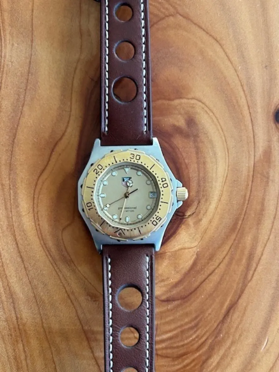 TAG 3000 Watch - Image 1