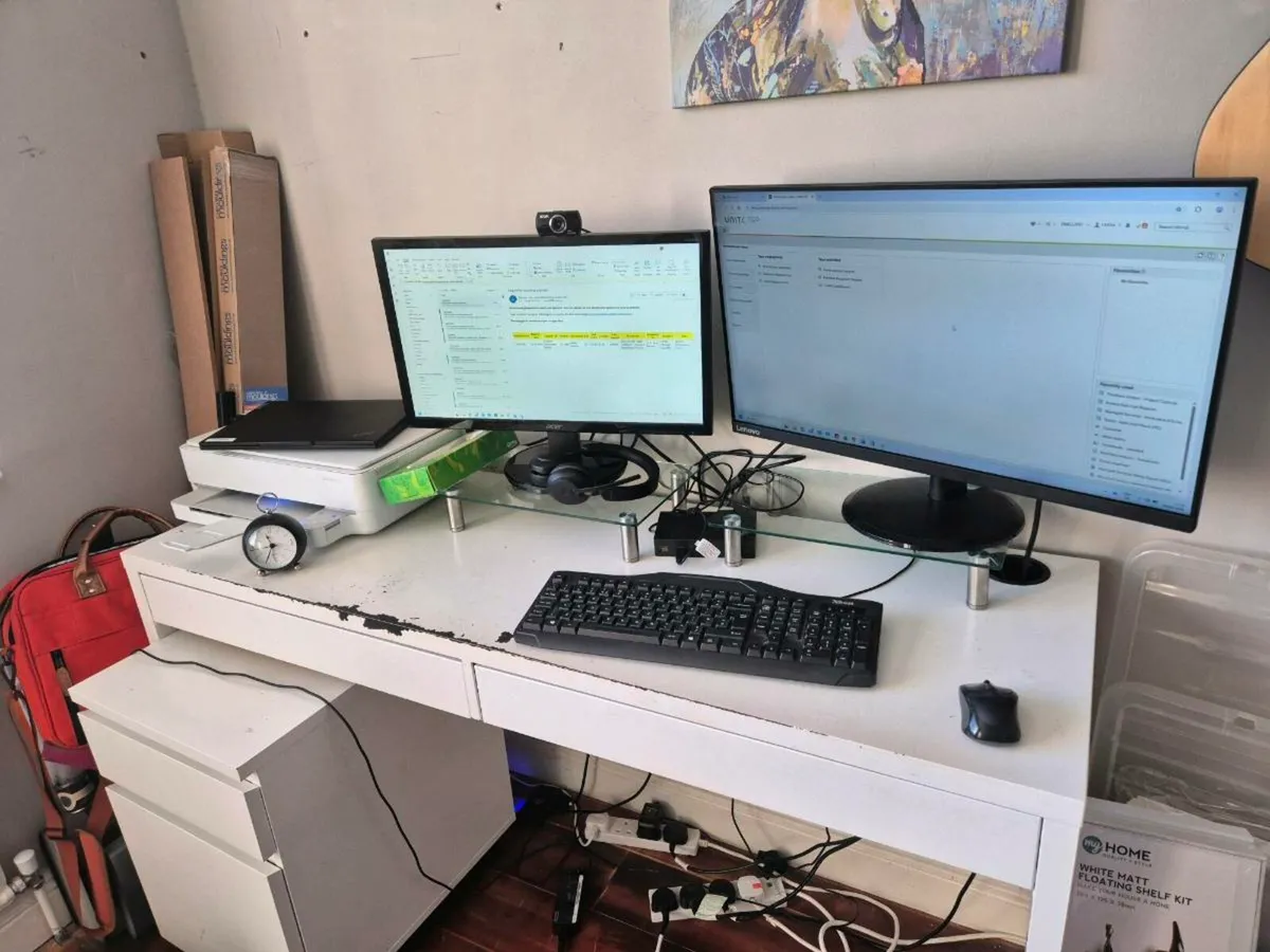 Home office desk free to take away - Image 1