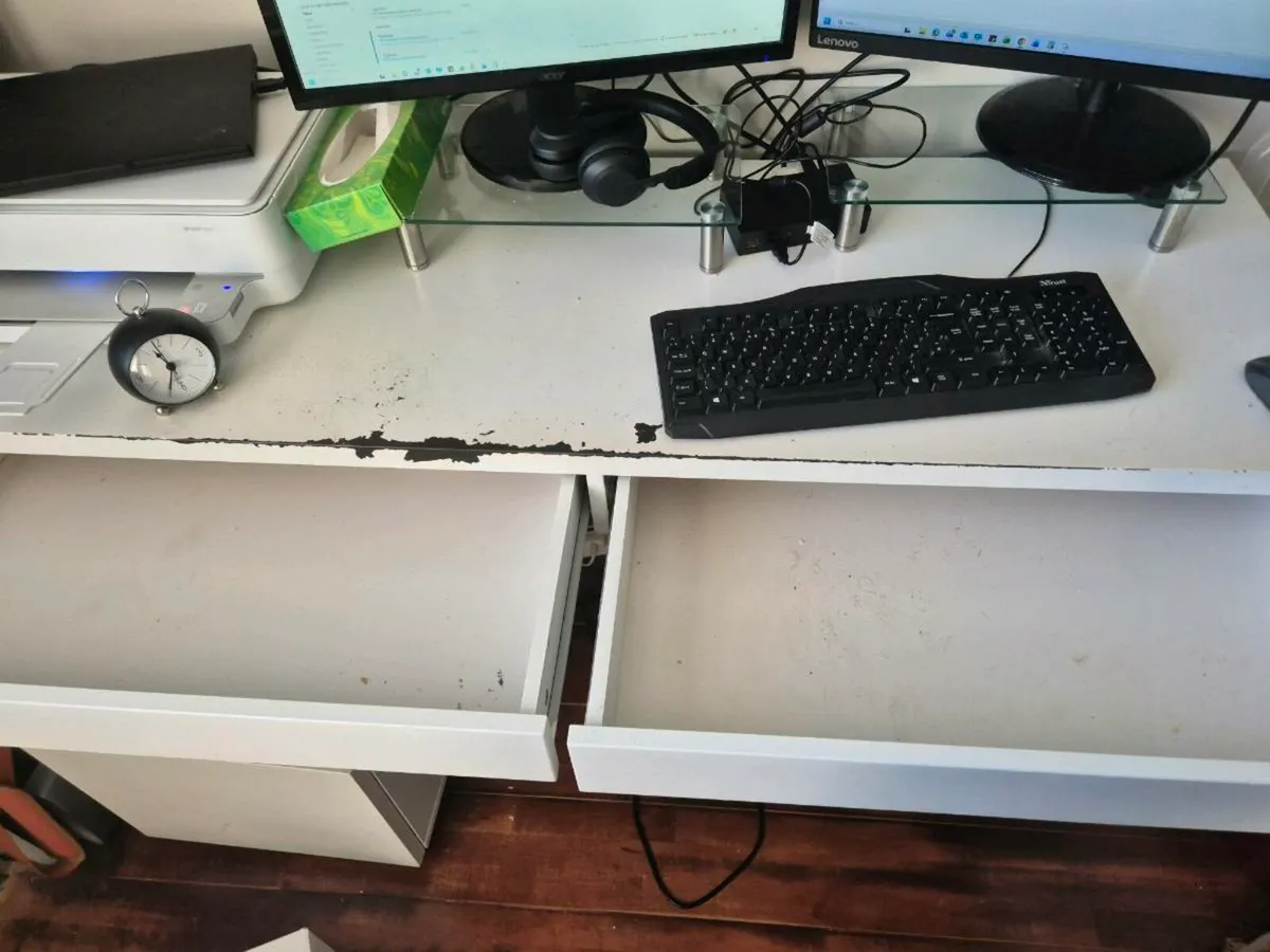 Home office desk free to take away - Image 3