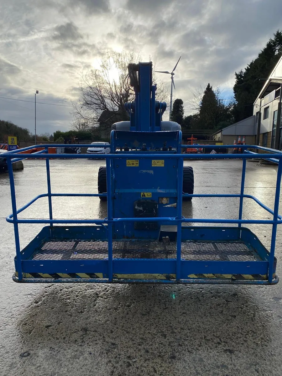 2014 GENIE Z60-34 66FT ARTIC DIESEL BOOM LIFT - Image 2
