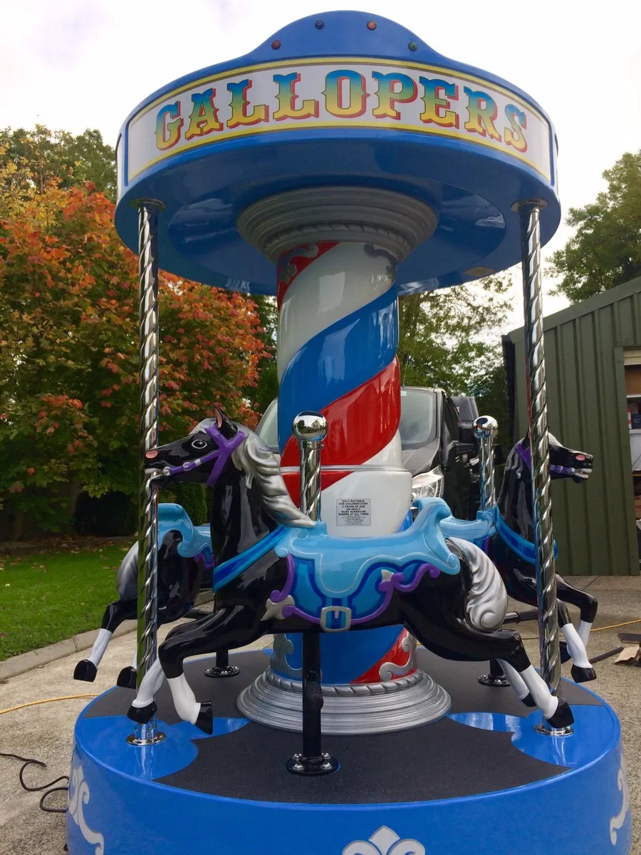 3 Seater Carousel Ride - Image 1