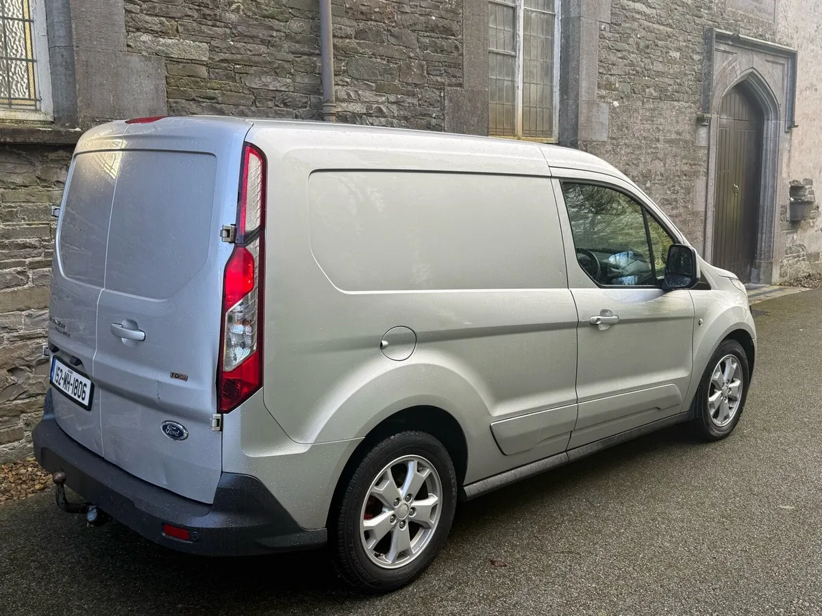 2015 Ford Transit Connect Limited Edition - Image 4