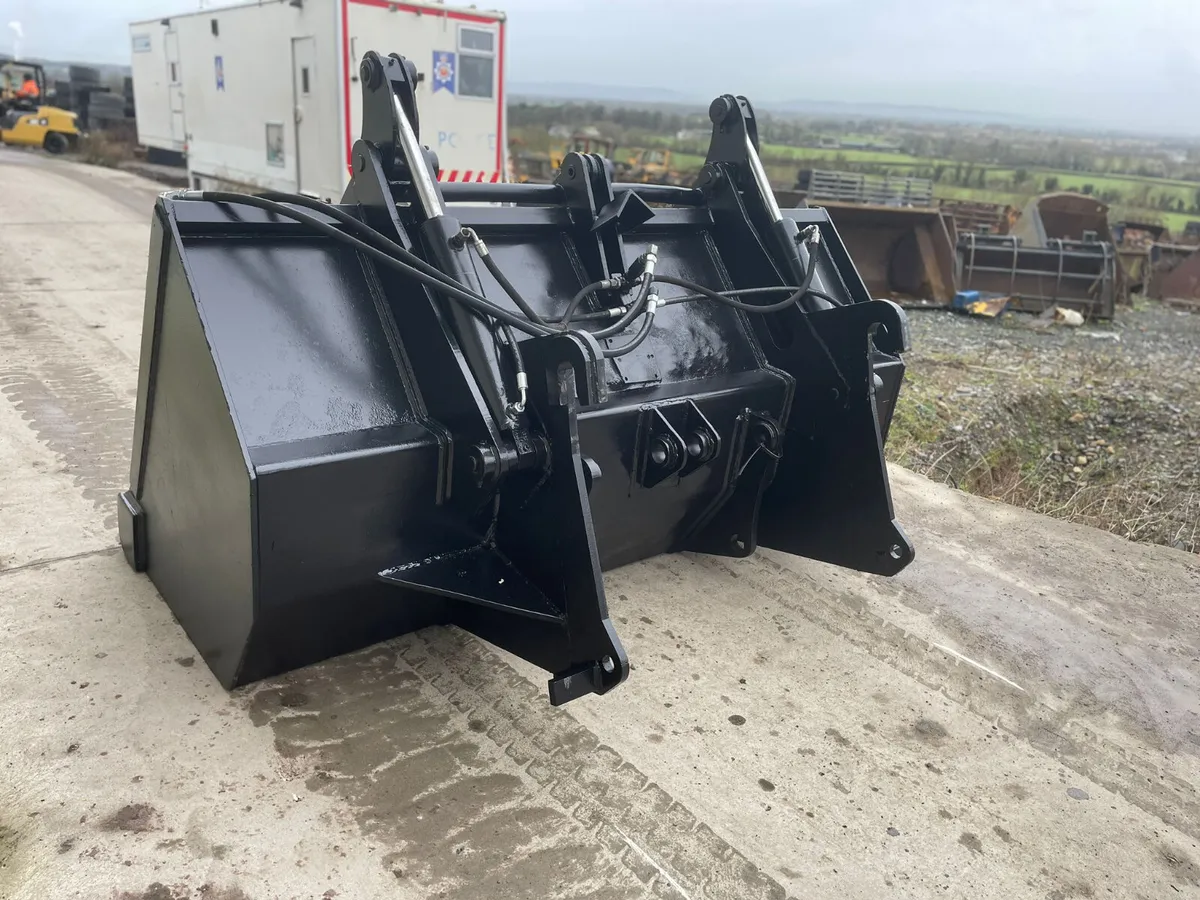 JCB Grab Bucket - Image 1