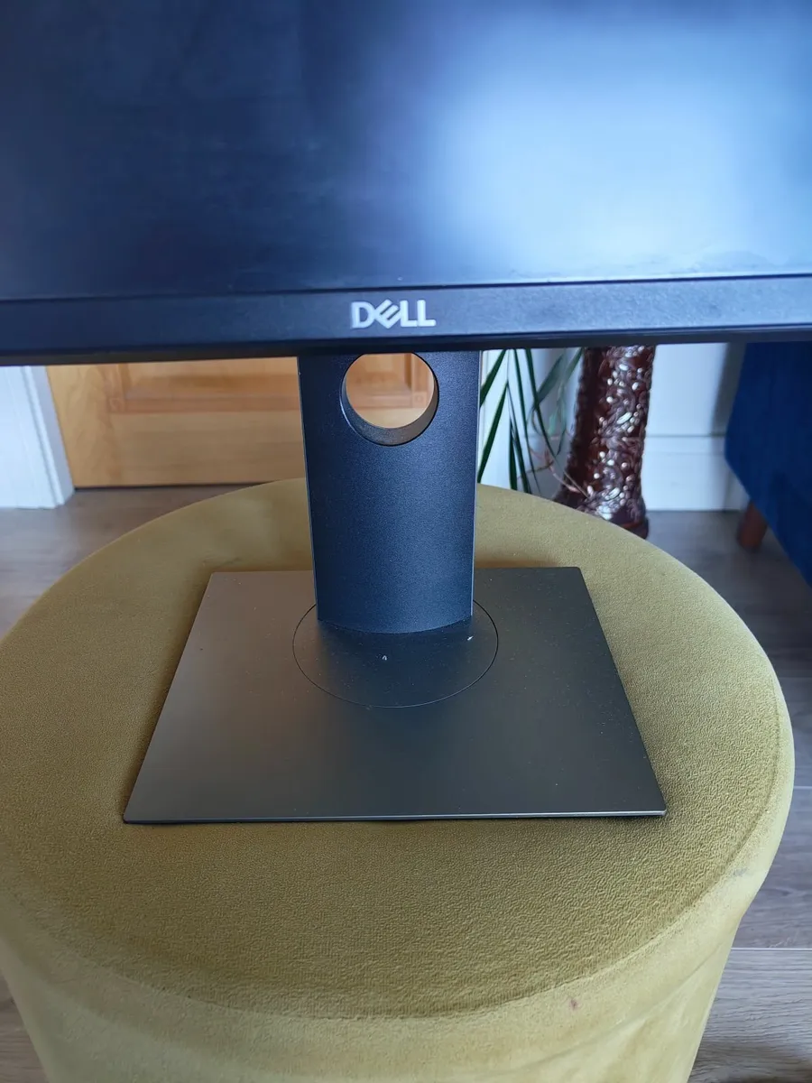 Monitor Dell P2419H Flat Panel - Image 1