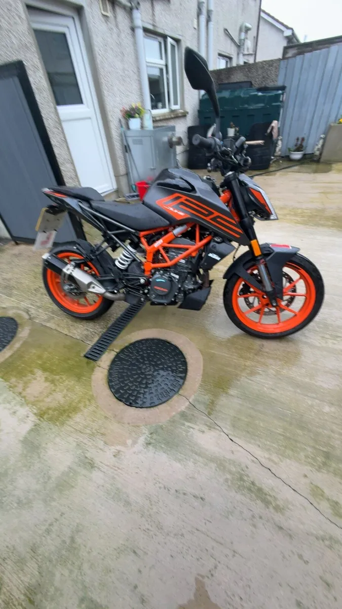 2023 KTM duke125 - Image 1