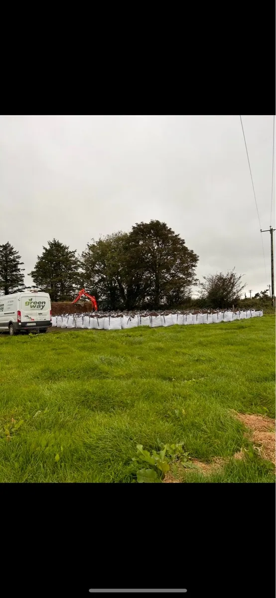Top soil delivered 1 tonne bags - Image 2