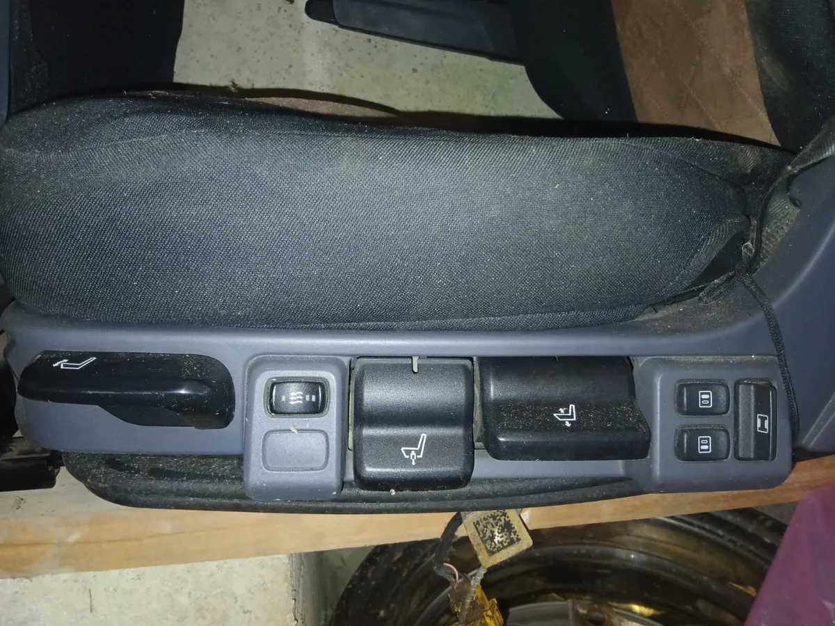 Scania truck seats - Image 2