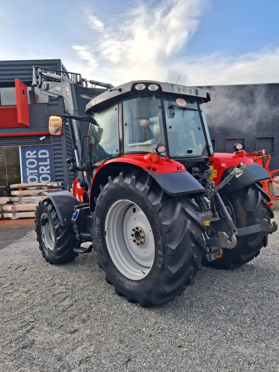 Massey Ferguson 5712S (2824A) - Image 4