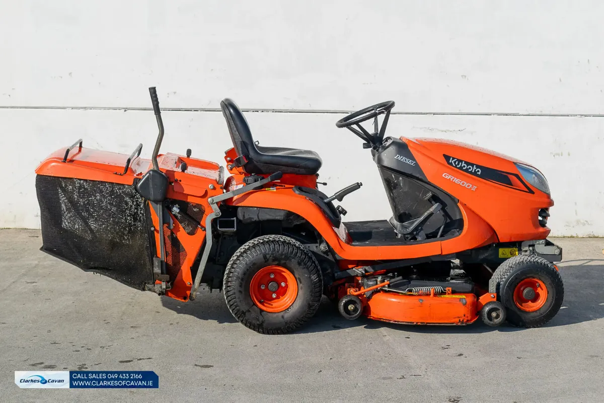 Used 2022 Kubota GR1600-II Lawnmower - Image 4