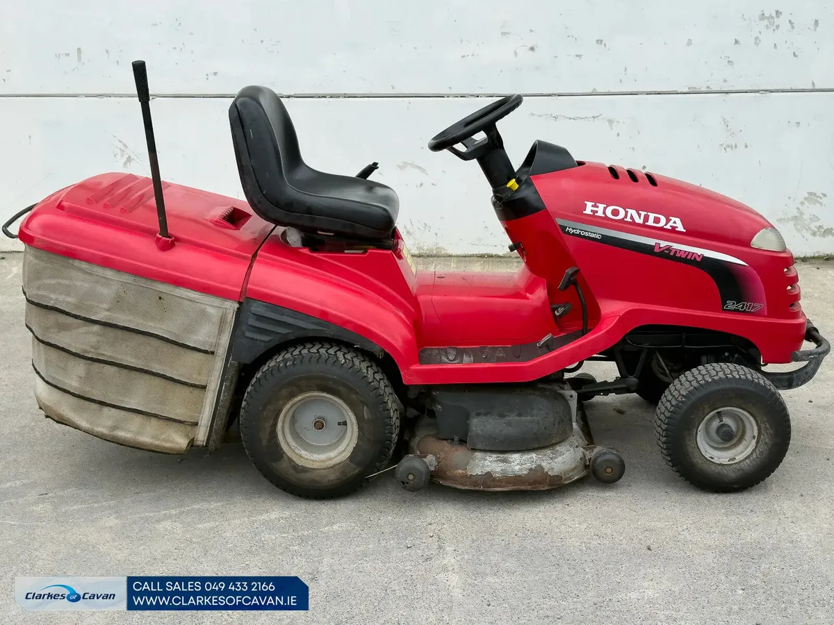 Used 2008 Honda 2417 Lawnmower - Image 4